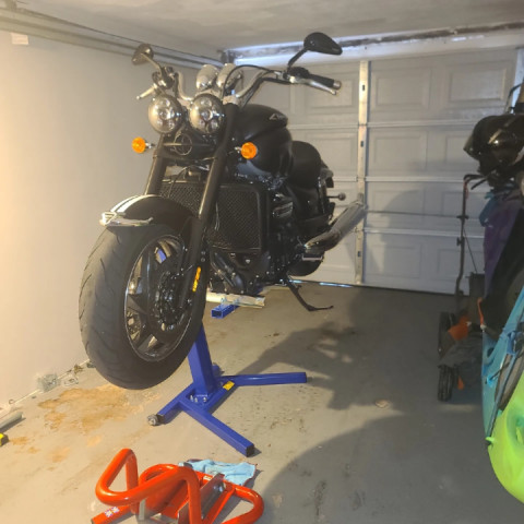 Best investment for a large cruiser..big blue Lift!