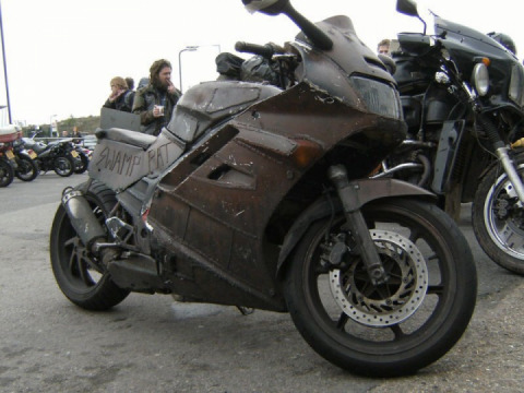 Apocalyptic Honda VFR - Swamp Rat
