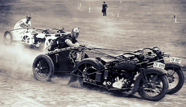 Australia’s Motorcycle Chariot Race