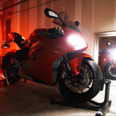 My very first bike on my very first night with her IG@ coolin_with_jay