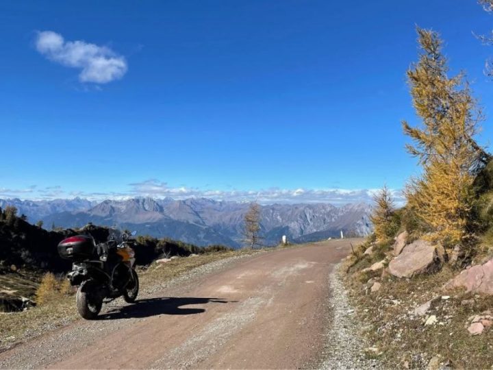 Going down towards Crocedomini Pass! ... autumn that was