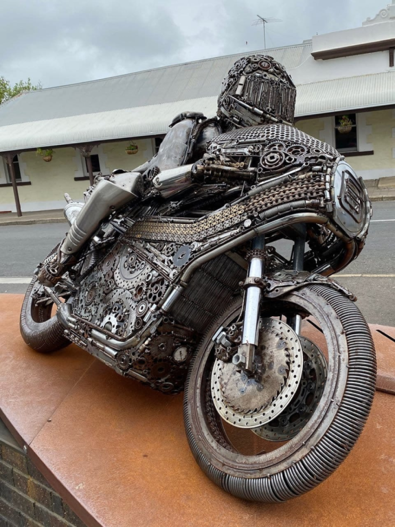 A tribute to a local motorcycle racer in Strathalbyn South Australia. Ken Blake.