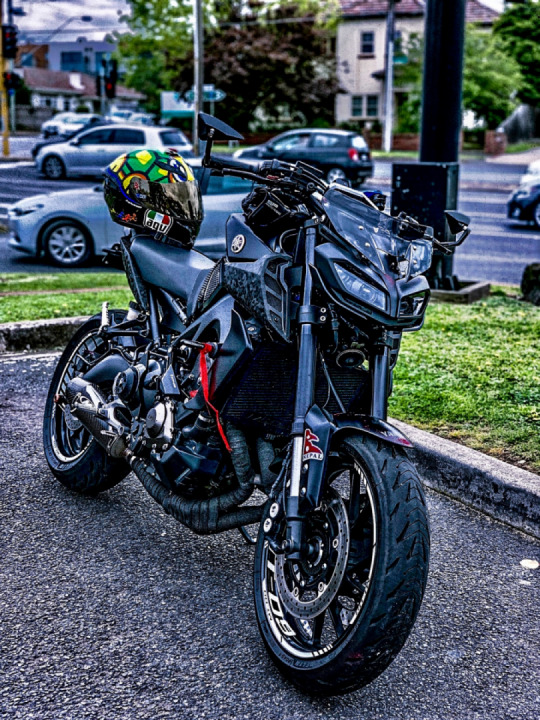 Can’t take my eyes off! #mt09 #yamaha