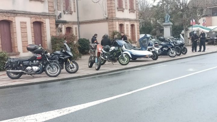 Motorcycle crossing for the telethon Briatext..