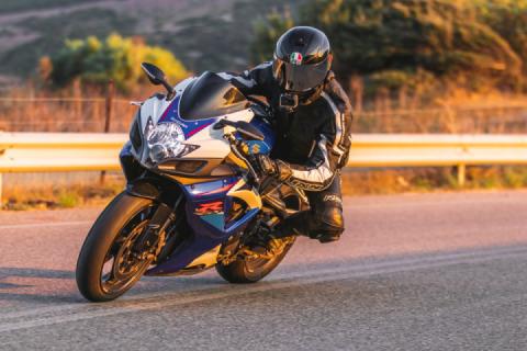 Riding in this gorgeous sunset light is amazing ???