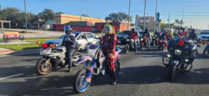Pictures from the Miles for Smiles Christmas Toy Run 2022 