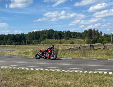 Good weather, good motorcycle, must be on track ?