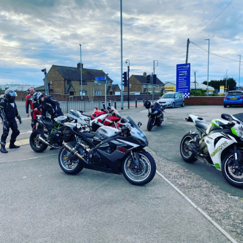 Hey everyone. If anyone local to Somerset and surrounding areas is up for a ride give me a shout ??