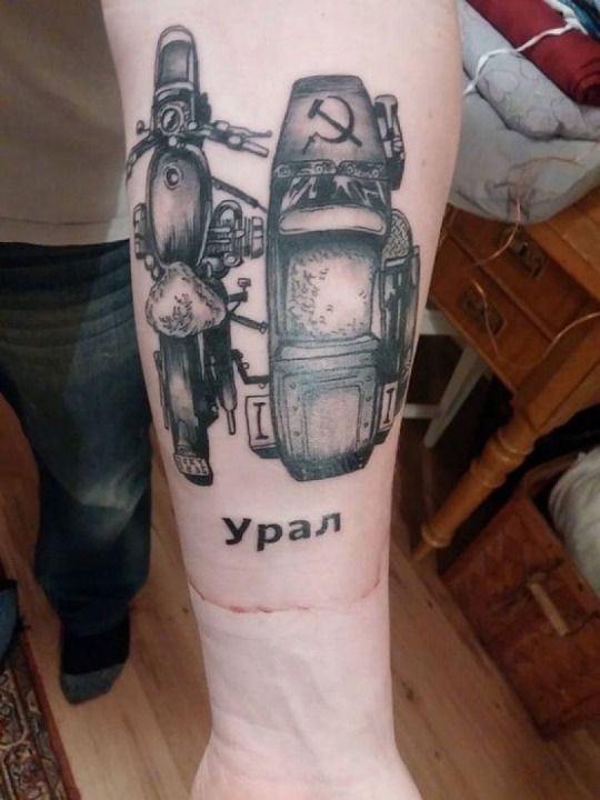 Who has moto tattoos? Ural tattoo