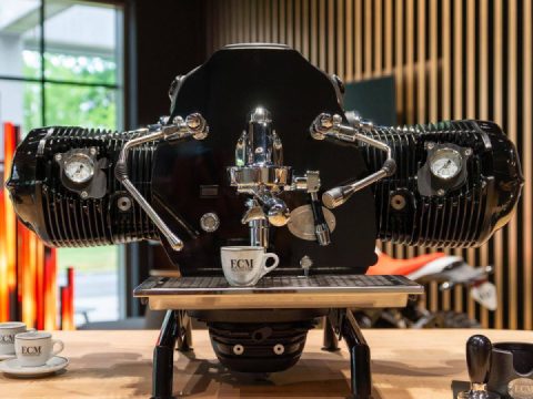 Germans have made a coffee machine with an engine from a BMW R18 motorcycle