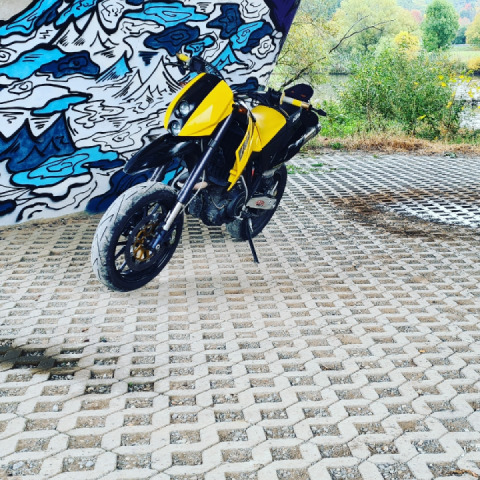 Hallo wollte mich auch mal vorstellen, tim 21 komme aus einem kleinen Dorf bei markteidenfeld