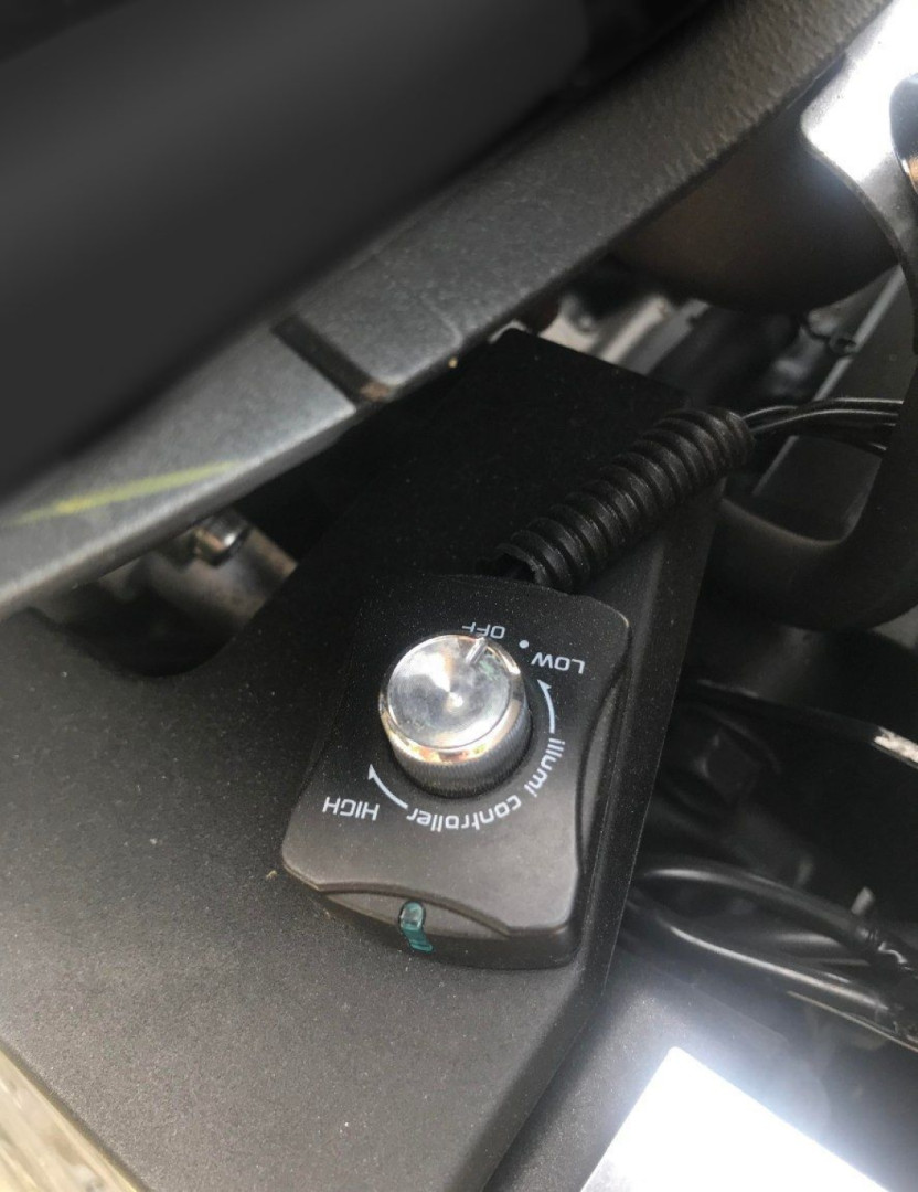 Anyone know what this is for? Installed on a dragstar 950