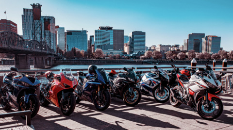 Whole lotta front ends on this #frontendfriday #ducati ? Insta@ coolin_with_jay