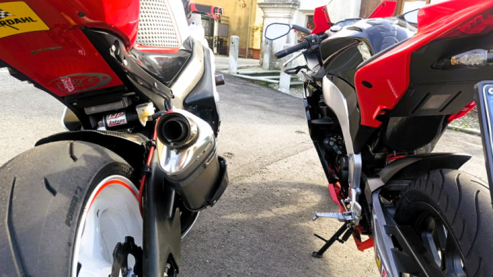 GIXXER 1000 K5 E Aprilia rs4 125. Father and son !