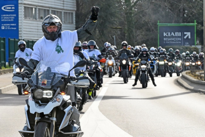 France banned lane splitting, how does your government view this?
