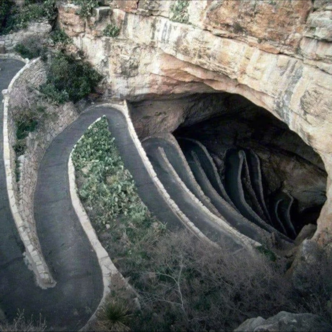 It looks scary, but I would risk a ride there. Who's with me?)