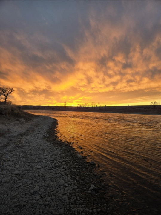 Sunset over the Green River