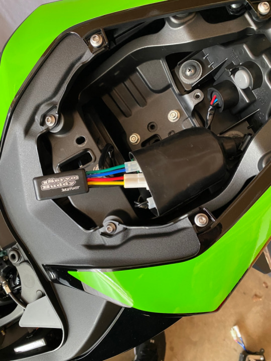 Puig Racing wind screen and Servo buddy came in!