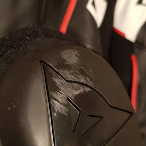 Gestern das erste Mal mein Knie geschliffen.