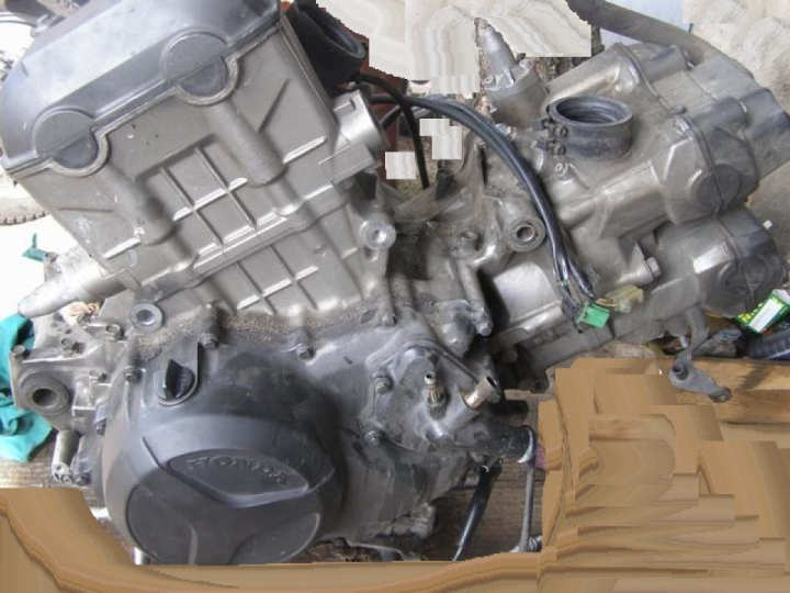 Honda VTR 1000 – Cylinder Head Repair