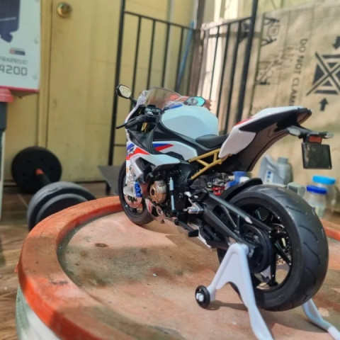 Hey guys, look what arrived for me, I bought a miniature s1000 rr