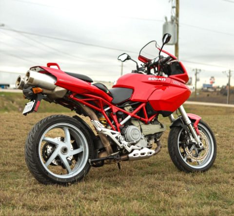 This is probably my favorite angle of the multistrada, I know people call it the fugly duckling...