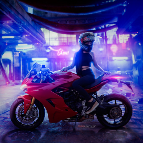 Another cyberpunk theme bike portrait featuring Ducati Supersport S.