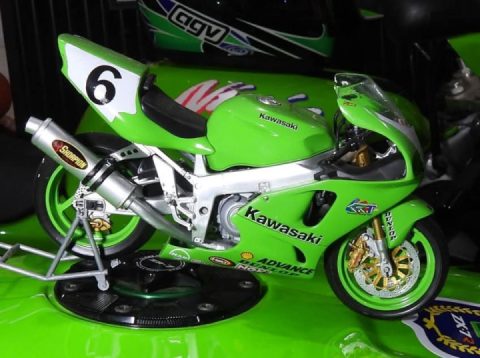 Simon Crafar tribute bike to be done next.