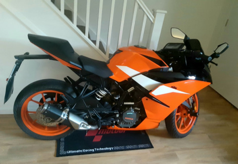 Tampax hanging out !