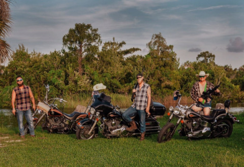 I'd like to officially introduce you to the 941 Glamour Boys ?