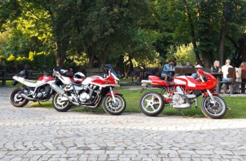 CB with friends for coffee ☕