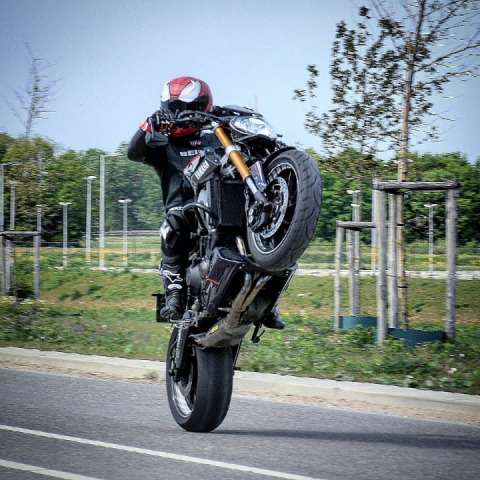 Anyone enjoying wheelie Wednesday today?