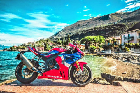 Happy new year everyone✌️? from Portugal ???