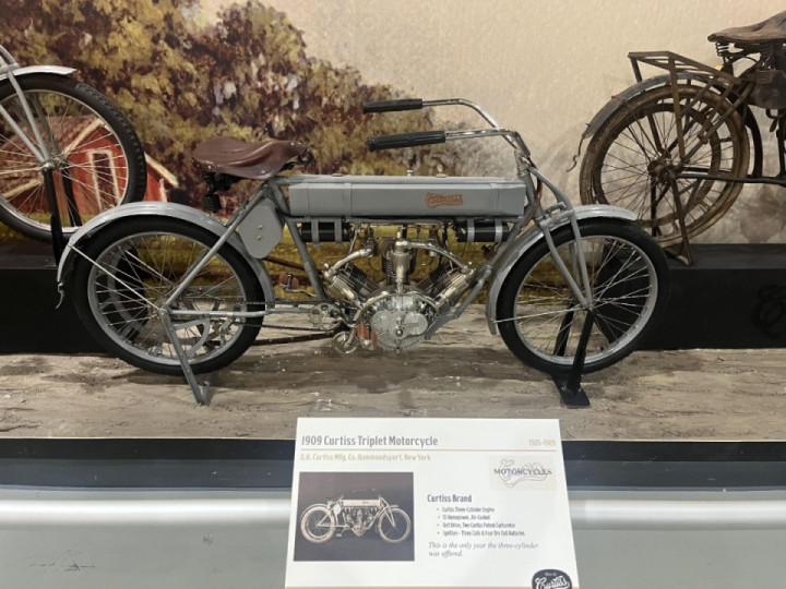 I saw a few things at the Curtiss Museum that definitely belong here