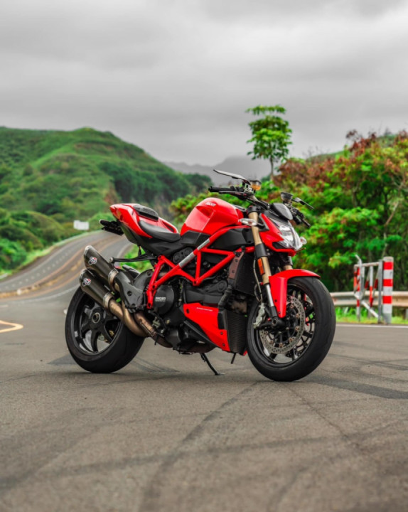 Really cool photo of my bike. i love it