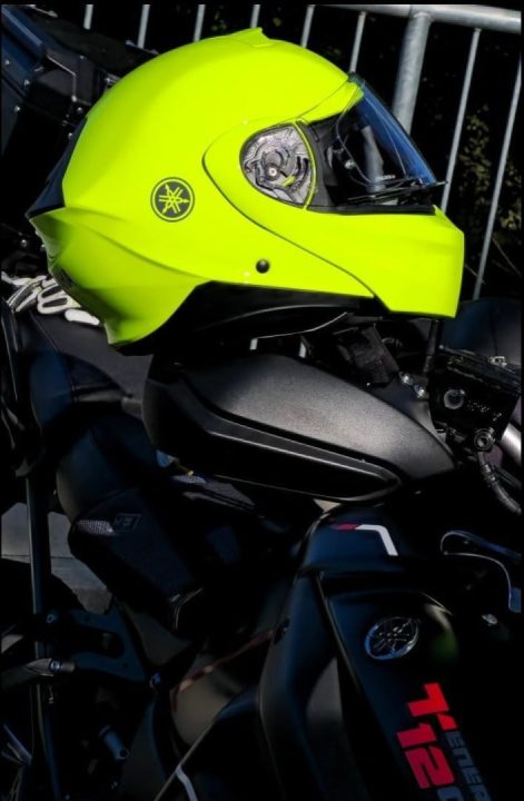 Neon helmet 