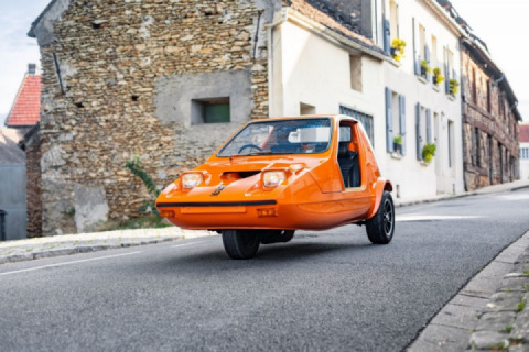 R1-powered Bond Bug from 1973