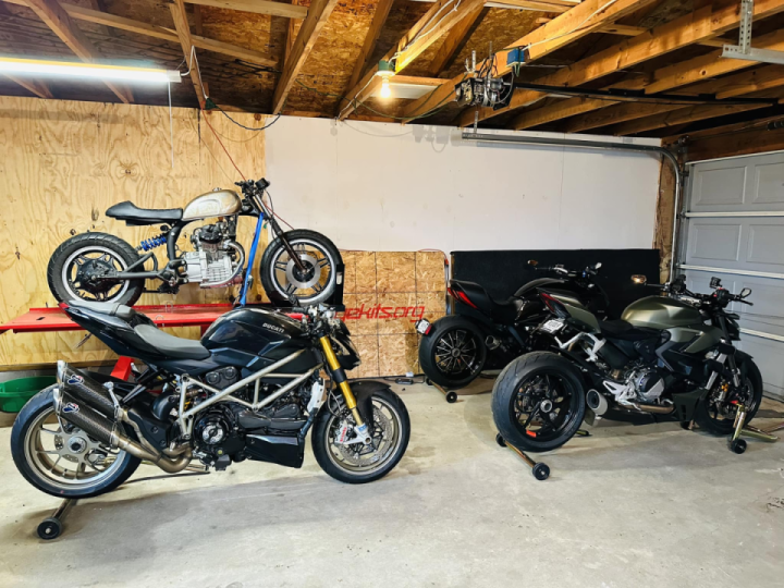 The garage is coming together