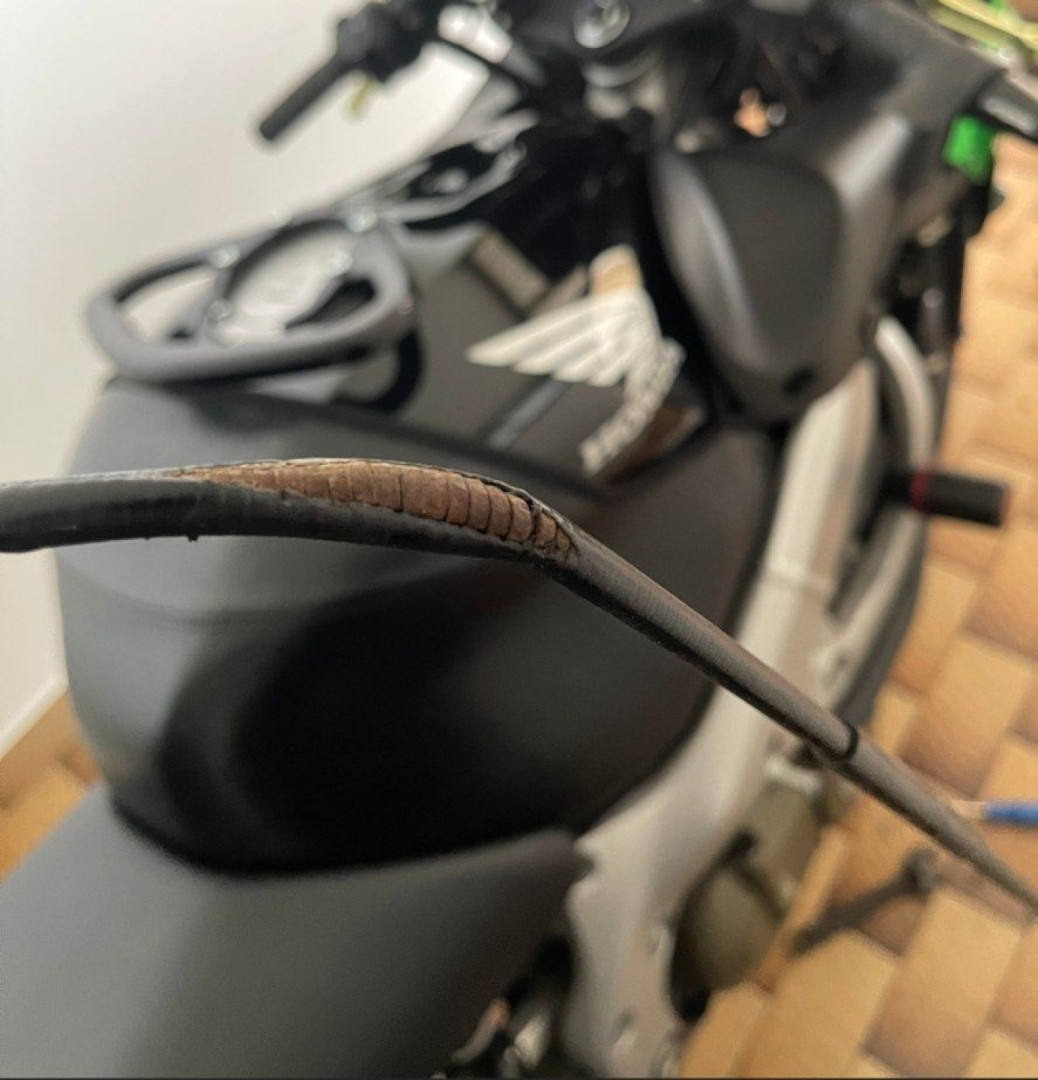 Y'all think this clutch cable is still good?