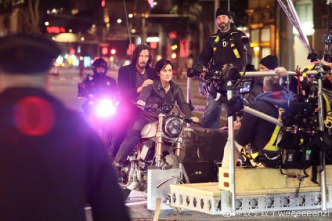 Matrix 4 Set Photo 11 Keanu Reeves Carrie Anne Moss