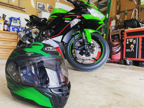 New helmet looks great!