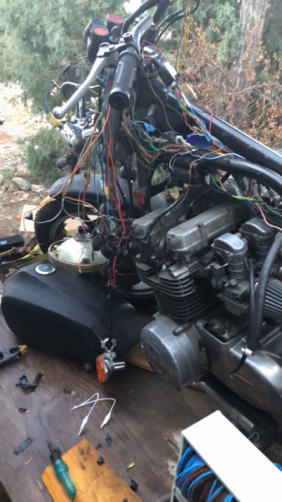 This is the wiring that just wont end yes it goes on and on my friend