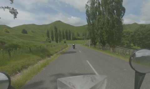 Te kuiti mt damper startford, kiwi road gravel