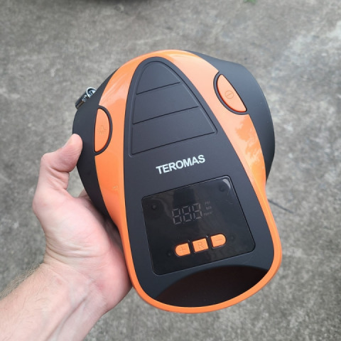 Stand for tire pumps