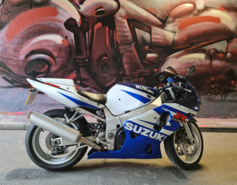 Peterborough graffiti's tunnel