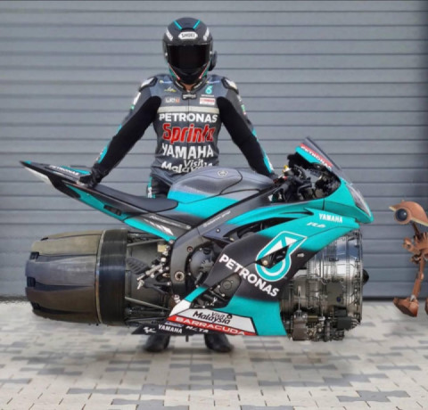 What riding a sportbike really feels like ??