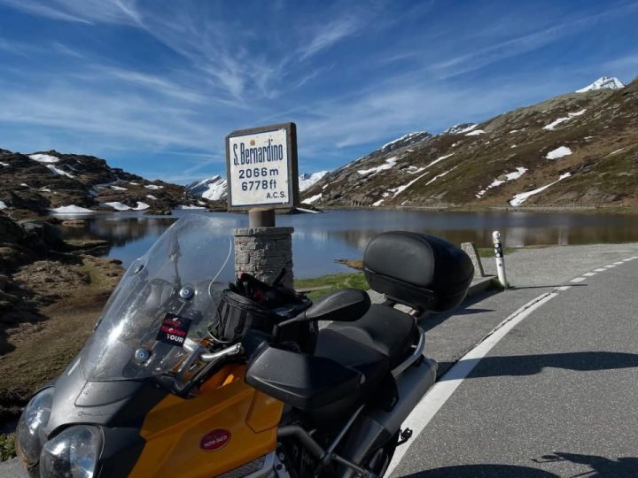 Greetings from "Passo San Bernardino"