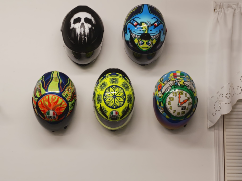 What lids are everyone rocking? I want the AGV carbon iridium next.