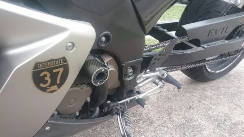 People and their God DAMN cel PHONES!!!