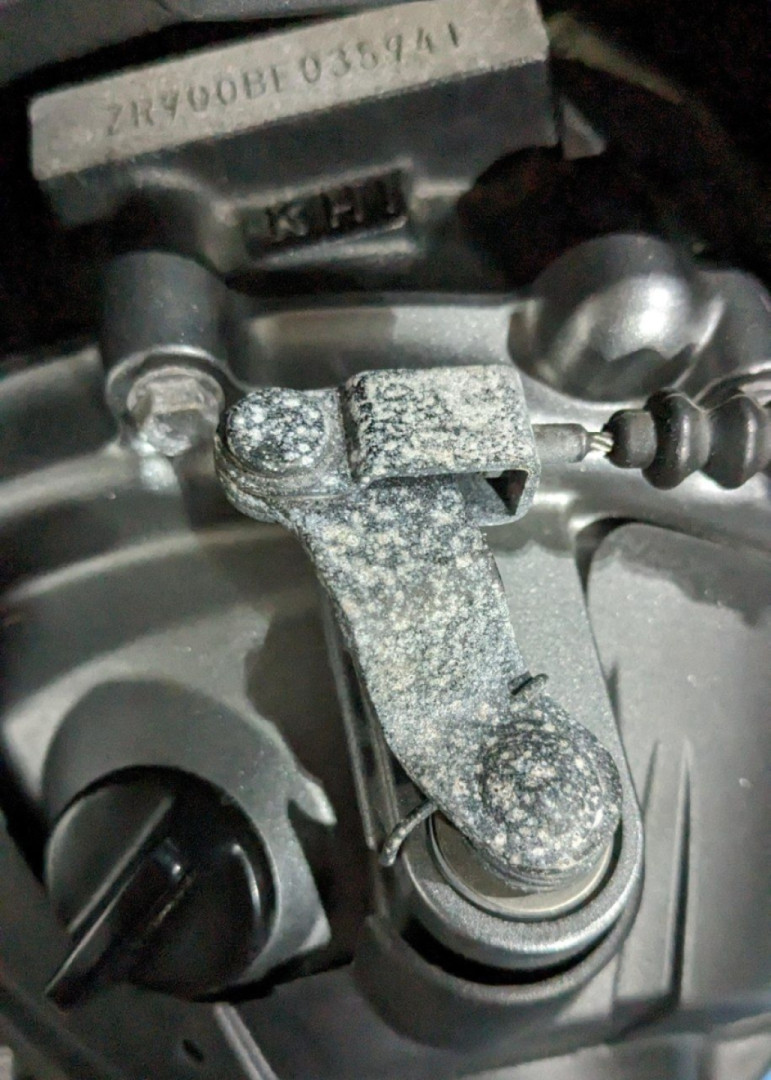 Salt stains on some parts of the motorcycle? What to do?